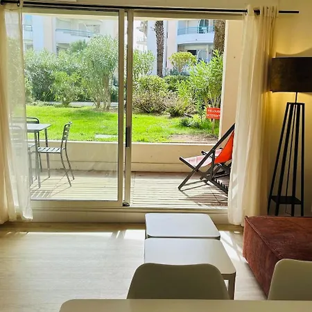 Super Comfy Port Piscine 2 6 Personnes Apartment